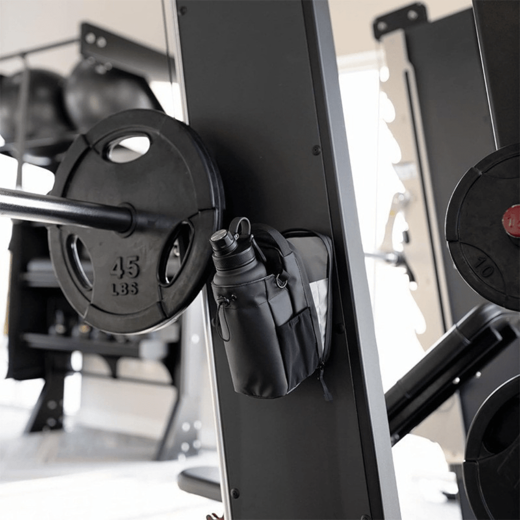Biboss Magnetic Gym Bag, Compact training bag with bottle compartment, key holder &amp; adjustable strap