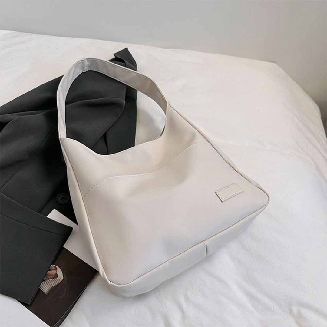 Celne, Retro Toteväska