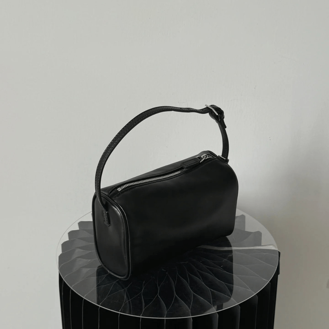 Ester, Elegant 90s-inspired shoulder bag