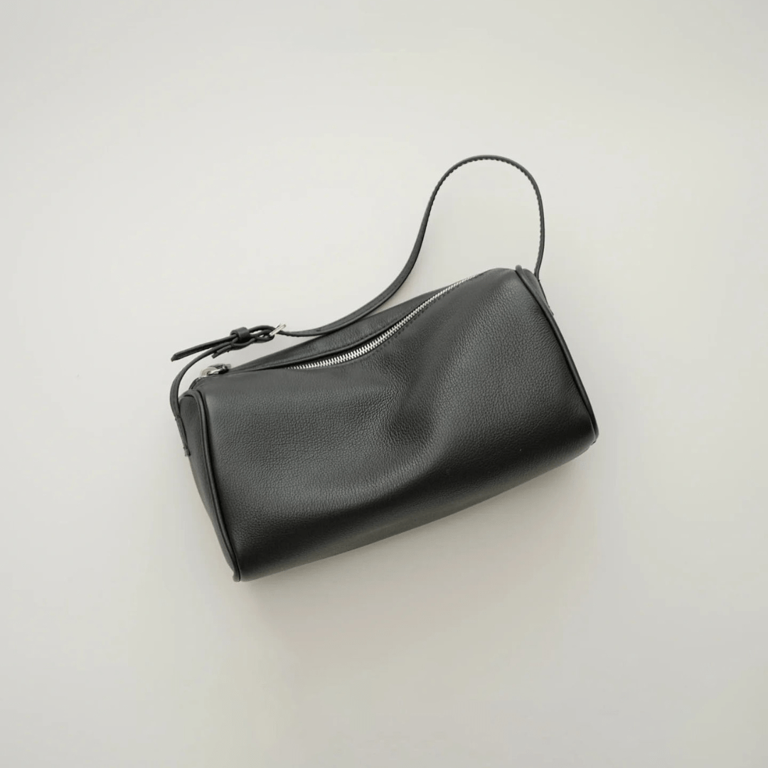 Ester, Elegant 90s-inspired shoulder bag