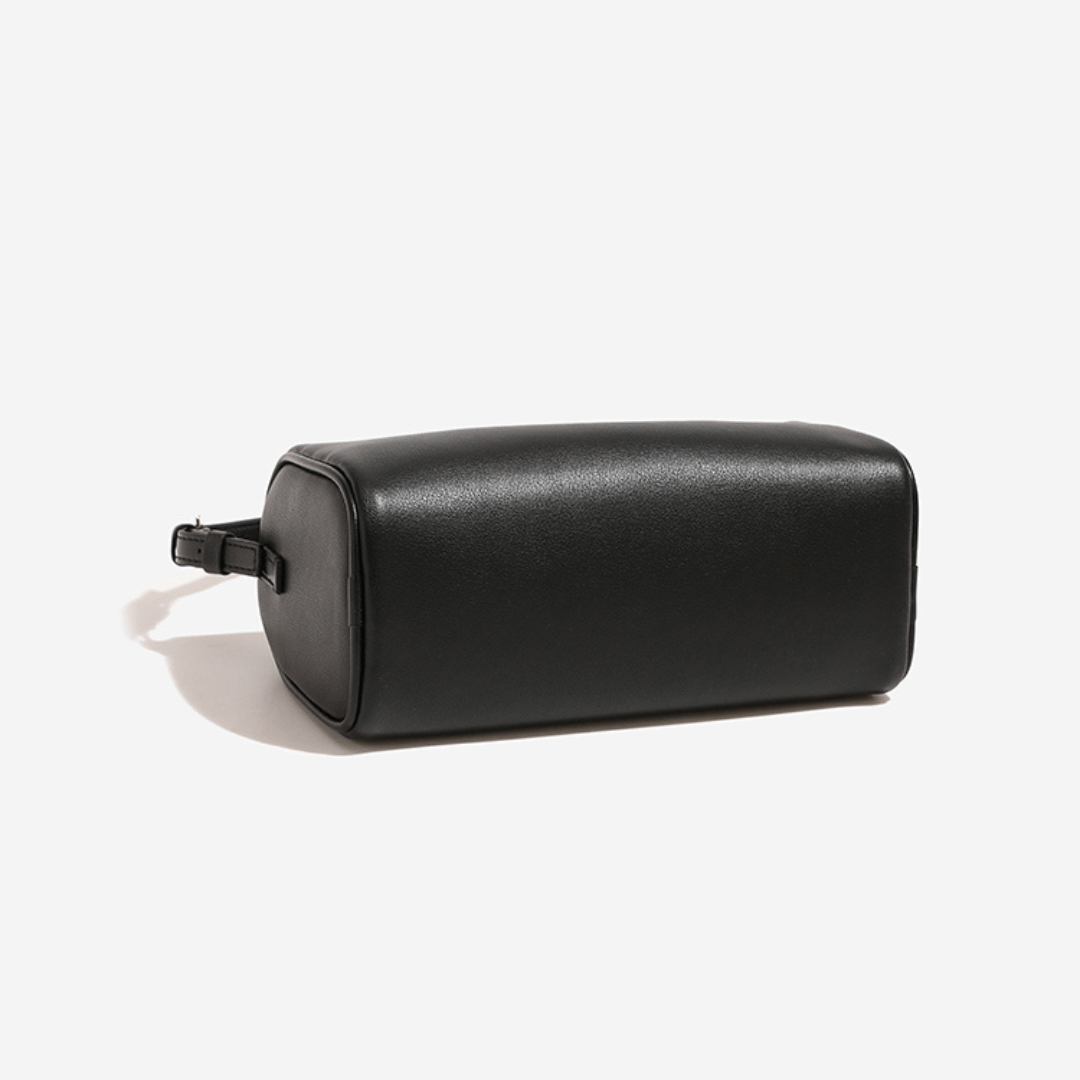 Ester, Elegant 90s-inspired shoulder bag