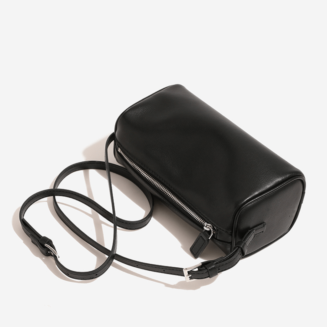 Ester, Elegant 90s-inspired shoulder bag