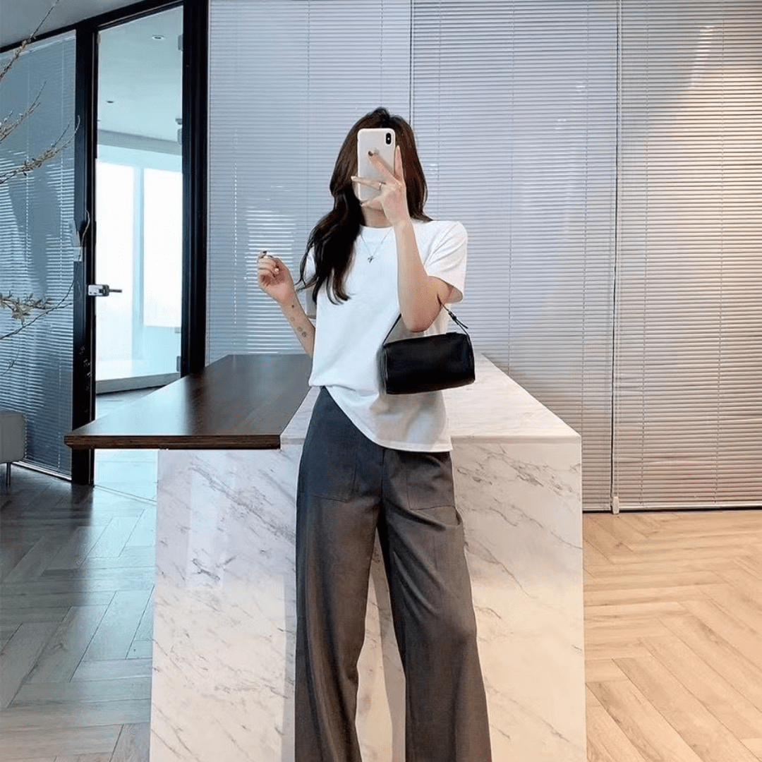 Ester, Elegant 90s-inspired shoulder bag