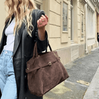 Hilda, taske i imiteret ruskind – stilfuld og alsidig