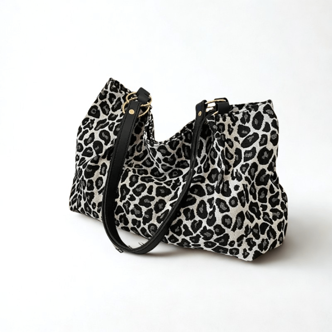 Sia, Tote taske med leopardmønster